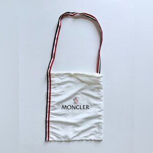 Moncler White Drawstring Shoulder Dust Bag Tricolor Strap Logo Tote Bag Designer
